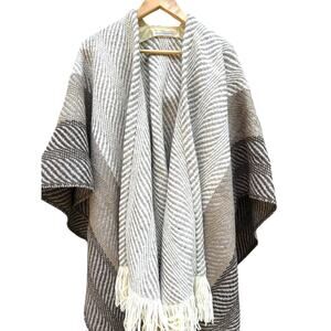 Churchill Handwoven Wool Fringe Wrap Poncho Shawl | Brown Grey *EUC*